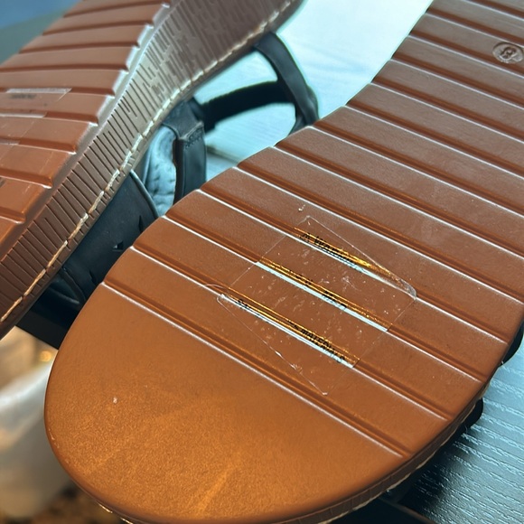 New black sandals size eight - Picture 5 of 6